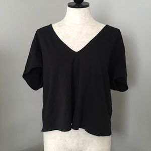 NWT PLUS-SIZE CROPTOP